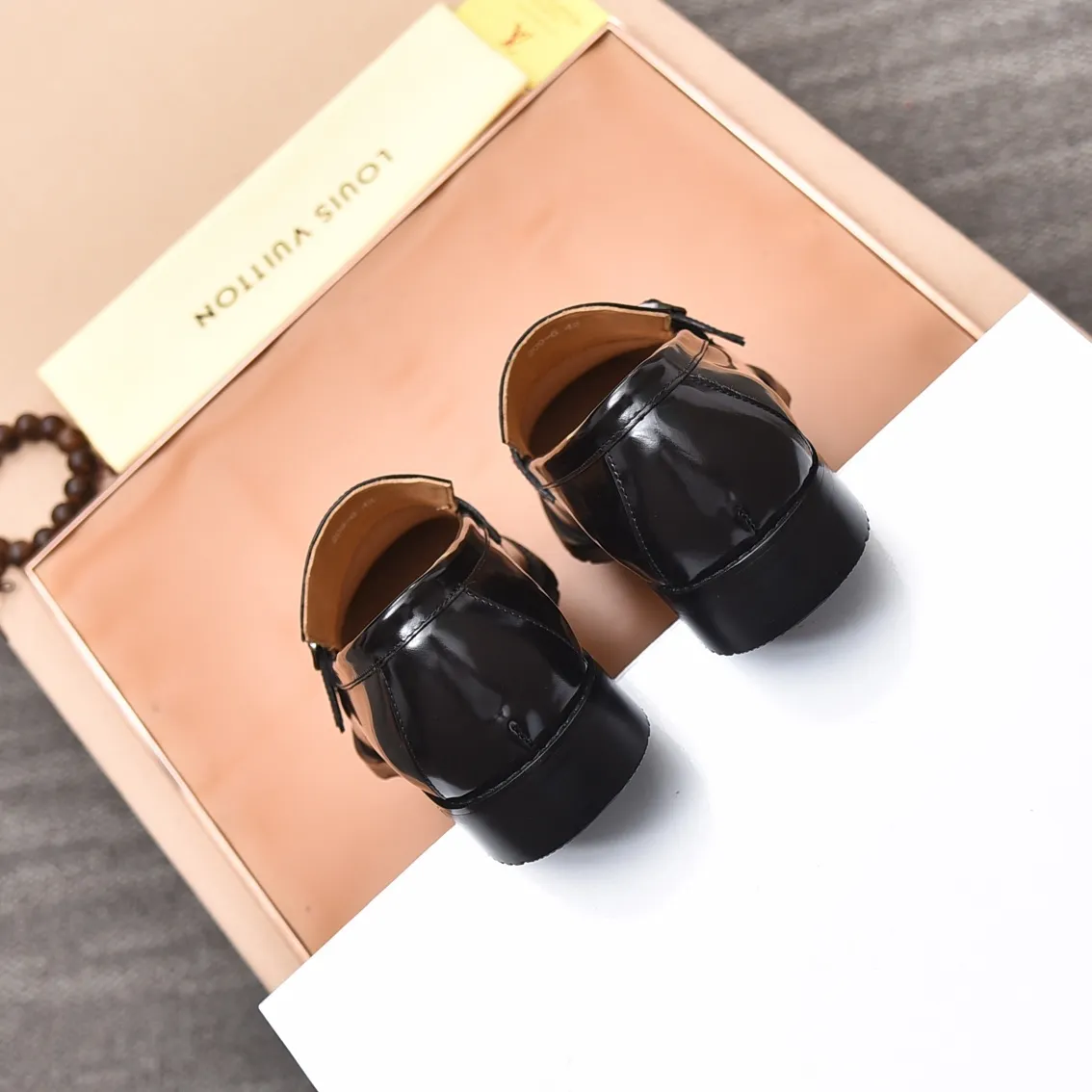 Men's shoes💰480📛📛【LOUIS VUITTON】(Quan Niu Li) Louis Vuitton 2023 official website synchronized new products👟Milan fashion catwalk style🇰🇾🇰🇾LV family logo, celebrity style, a must-have for fashionistas⚠️First layer calfskin➕cowhide lining➕Official website original version special outsole👞Number 38-44